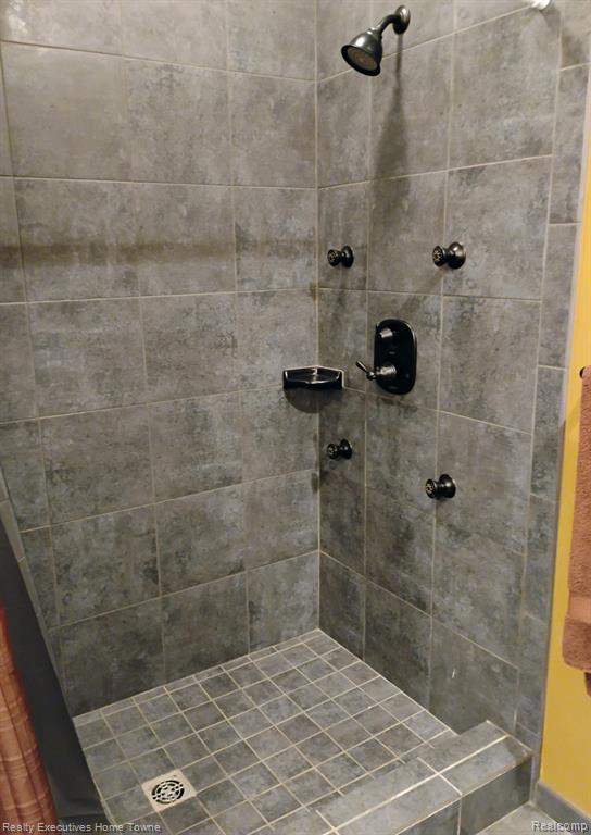 1050 WALES RIDGE Road, Wales, MI — Photo 15
