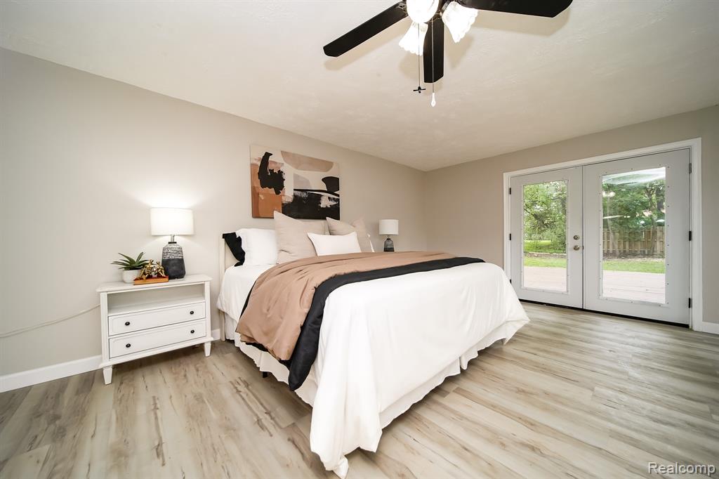 19041 Bungalow Drive, Lathrup Village, MI 48076 — Photo 44
