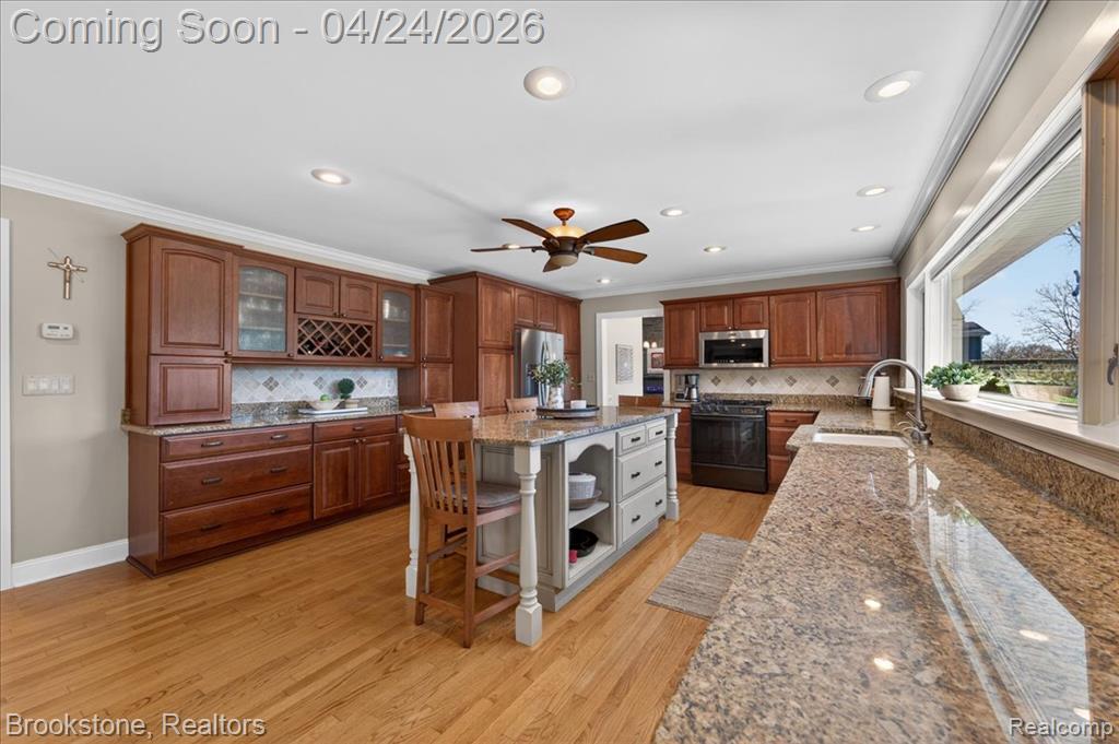 3426 KINGSWAY, Highland, MI 48356 — Photo 23