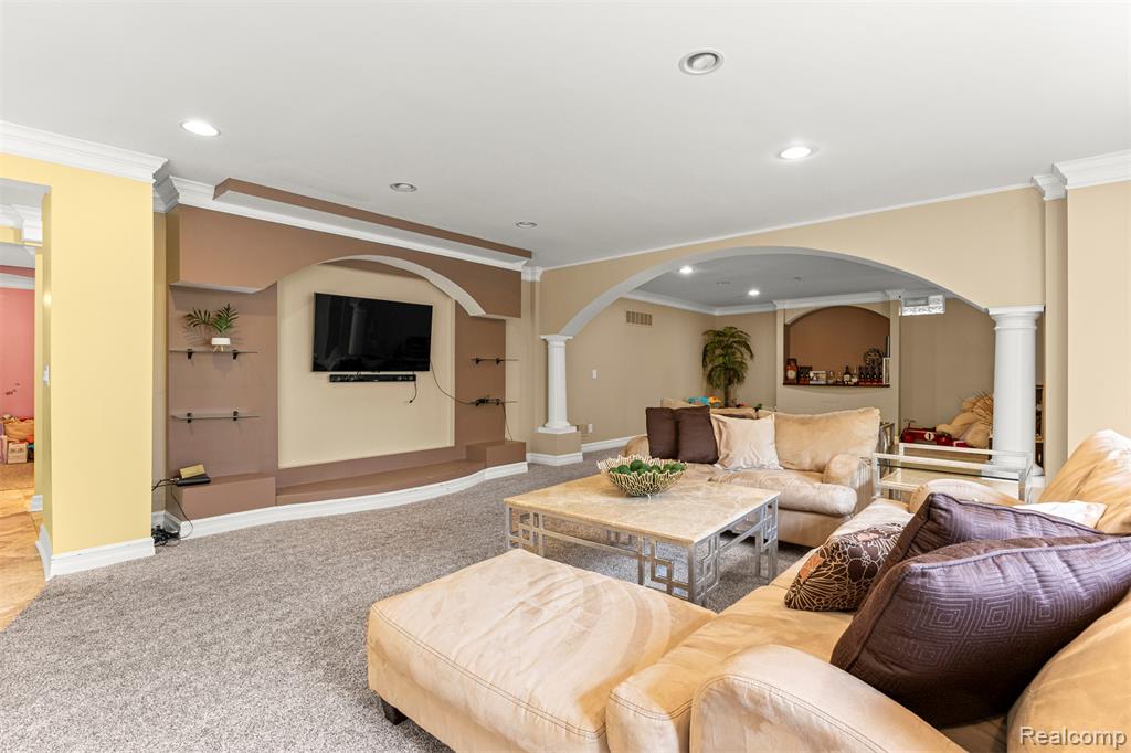 16784 Yellowstone Drive, Northville, MI 48168 — Photo 43