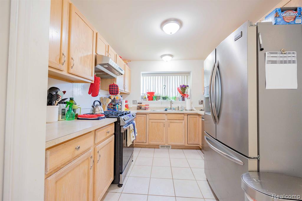 17415 N LUCILLE Circle, New Boston, MI 48164 — Photo 8