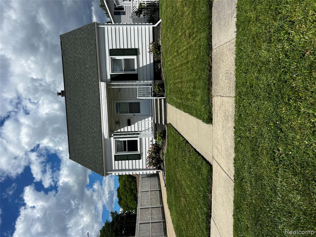 740 W Shevlin Avenue, Hazel Park, MI 48030 — Photo 22