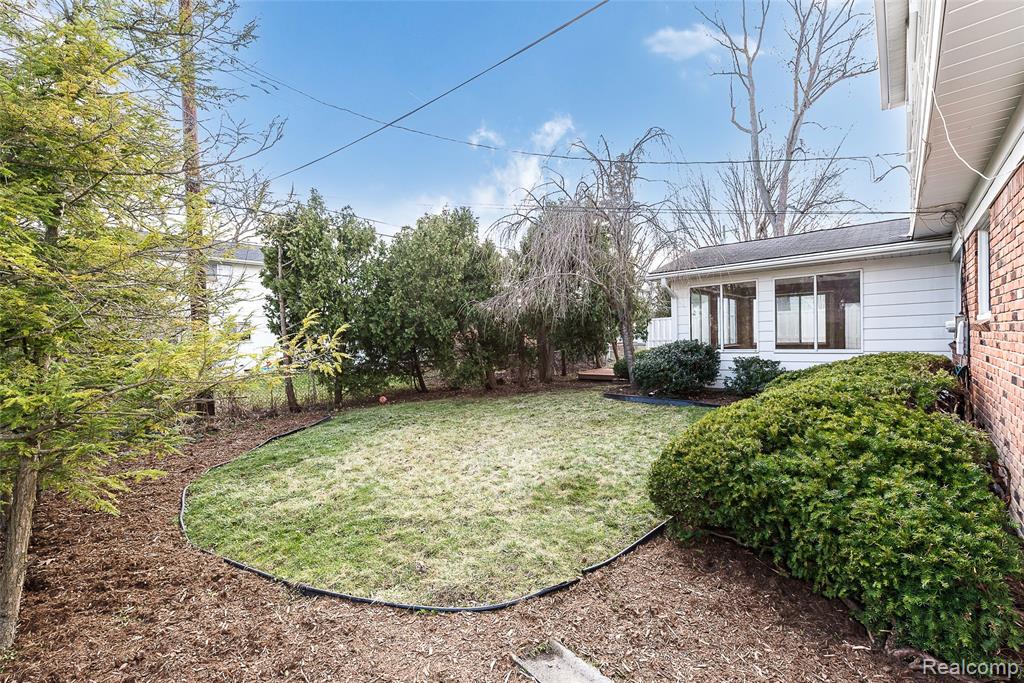 1937 Alhambra Drive, Ann Arbor, MI 48103 — Photo 3