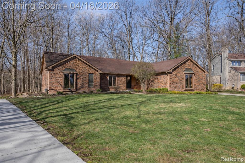 6482 Denton Court, Troy, MI 48098 — Photo 41