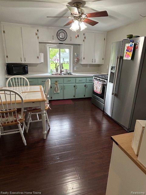 802 COLORADO Street, Marysville, MI 48040 — Photo 9