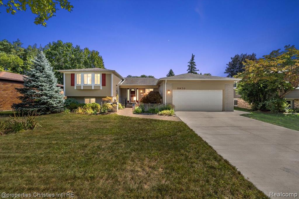 5970 Slate Drive, Troy, MI 48085 — front exterior