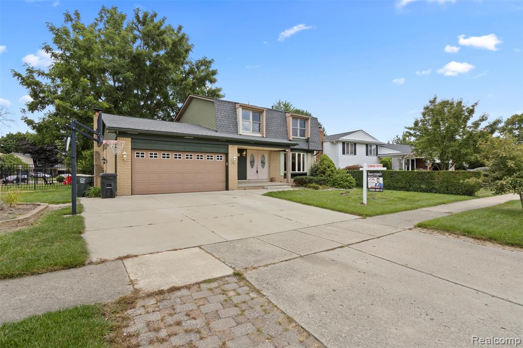 625 Kings Way, Canton, MI 48188 — Photo 2