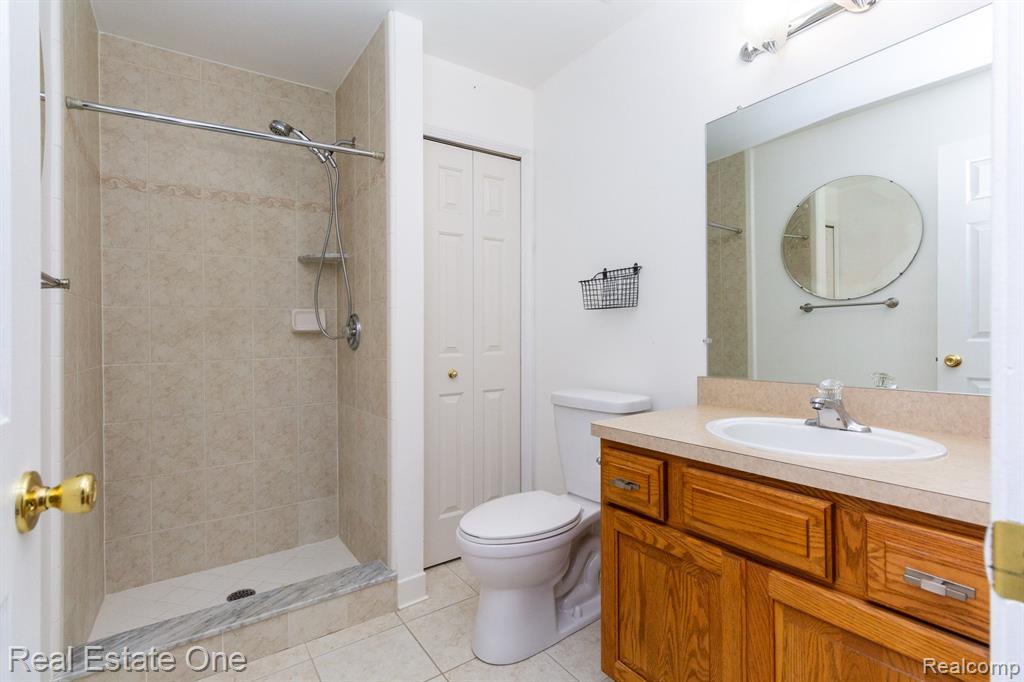 46832 JEWEL, Macomb, MI 48044 — Photo 23