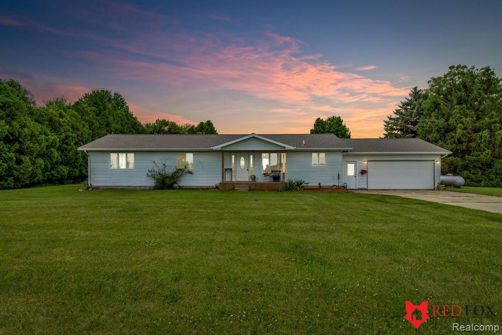 45 N GRAF Road, Caro, MI 48723 — Photo 2