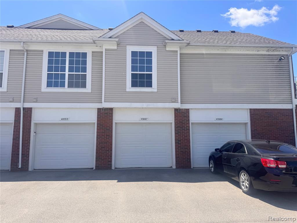 45997 RHODES Drive, Macomb, MI 48044 — Photo 23