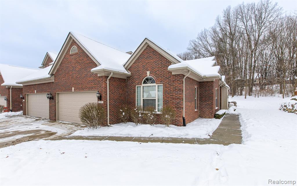 9573 Kingsway Circle, Clarkston, MI 48348 — Photo 2
