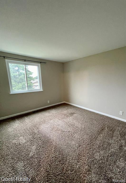 8401 18 MILE Road, Sterling Heights, MI 48313 — Photo 10