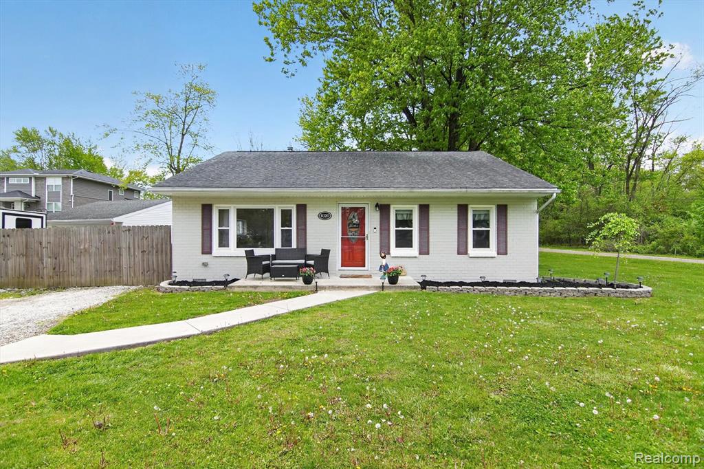 1020 Savage Road, Belleville, MI 48111 — Photo 8