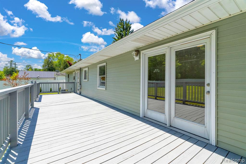 4046 State Road, Fort Gratiot, MI 48059 — Photo 37