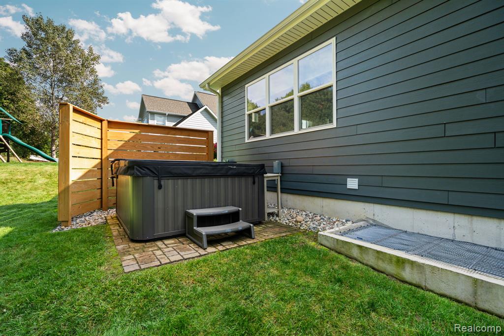 5463 Lone Beech Drive, Traverse City, MI 49685 — Photo 64