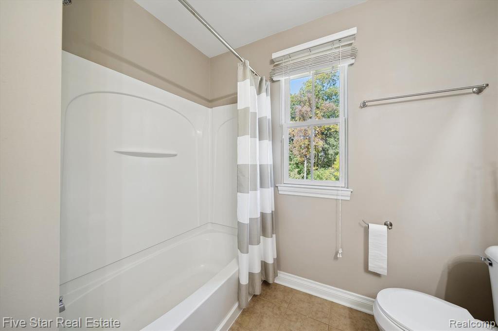 49529 TAFT Lane, Canton, MI 48188 — Photo 41