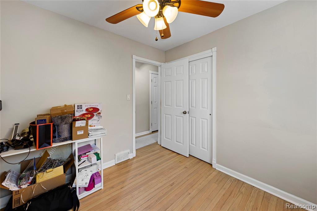 4692 McKinley Street, Dearborn Heights, MI 48125 — Photo 16