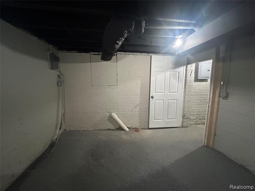 1933 Taylor Street, Detroit, MI 48206 — Photo 25