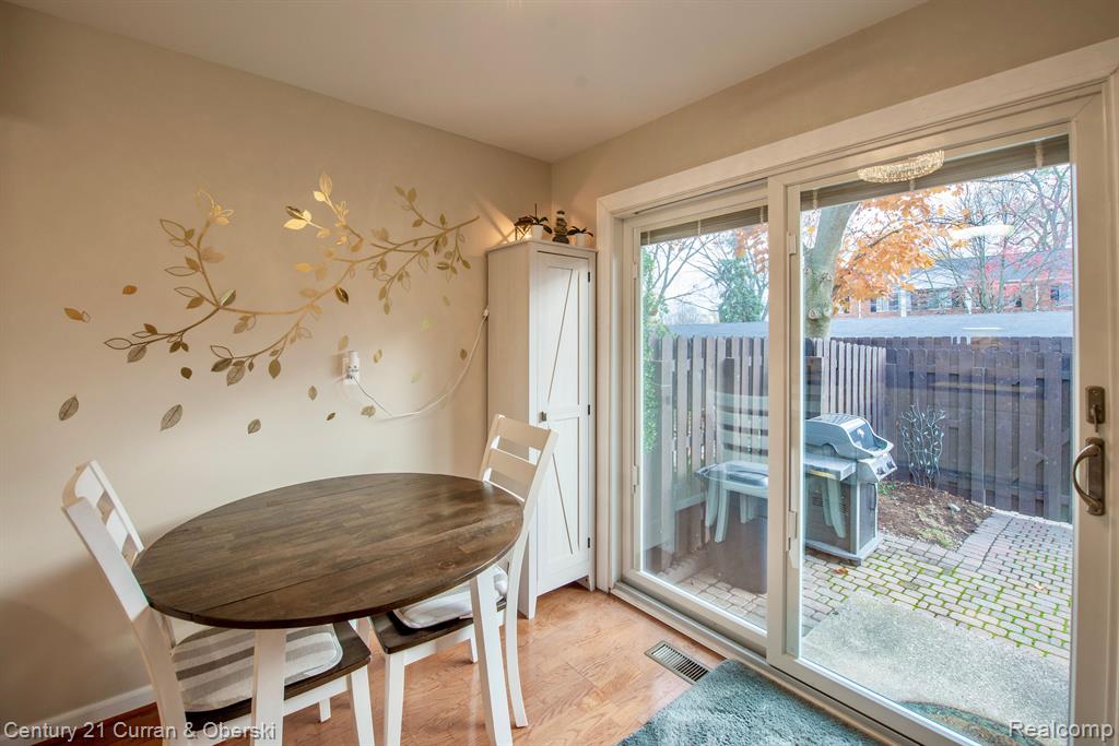 1745 WICKHAM Street, Royal Oak, MI 48073 — Photo 6
