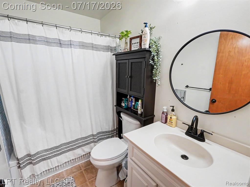 32205 John Hauk Street, Garden City, MI — Photo 7