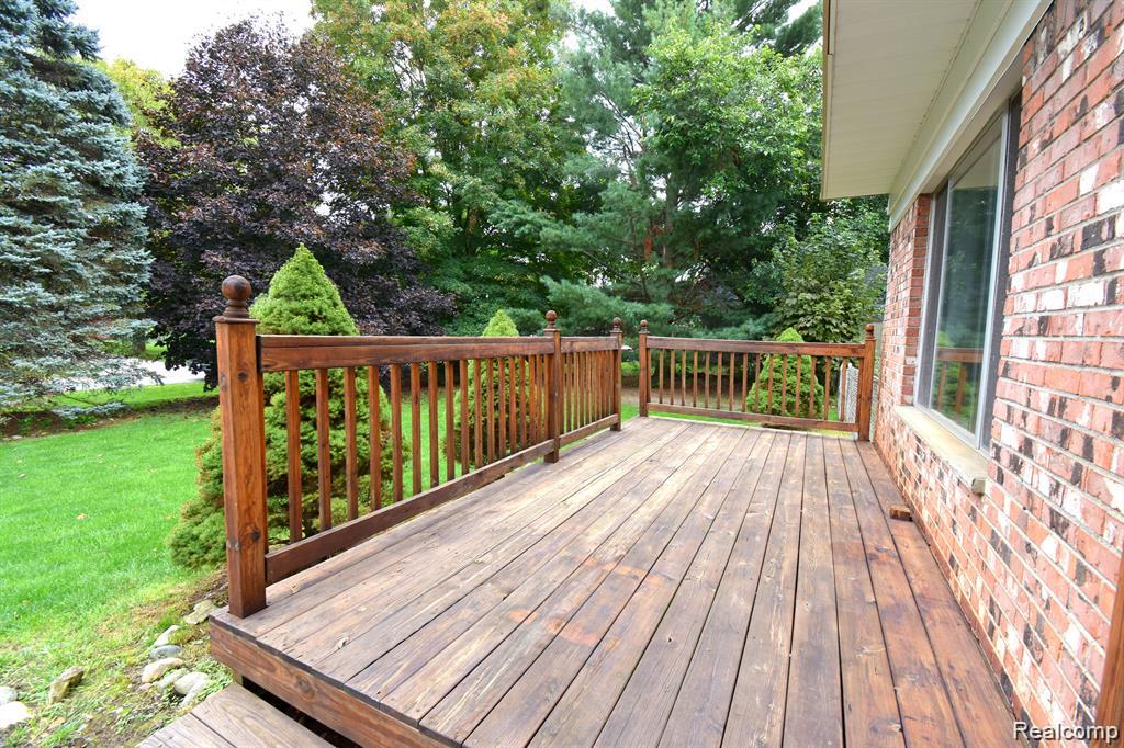 11048 Silver Drive, Whitmore Lake, MI 48189 — Photo 3