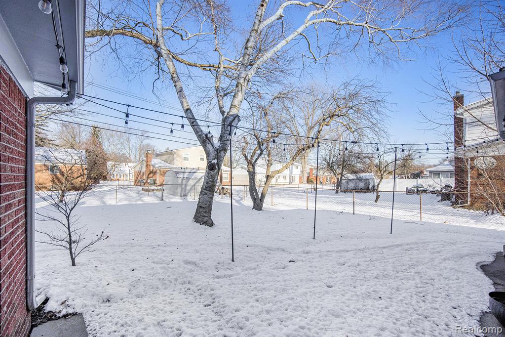 4151 Cambridge Crescent Drive, Troy, MI 48085 — Photo 27