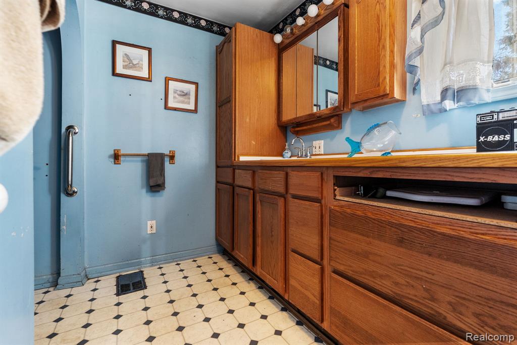 3115 Grange Hall Road, Ortonville, MI 48462 — Photo 17