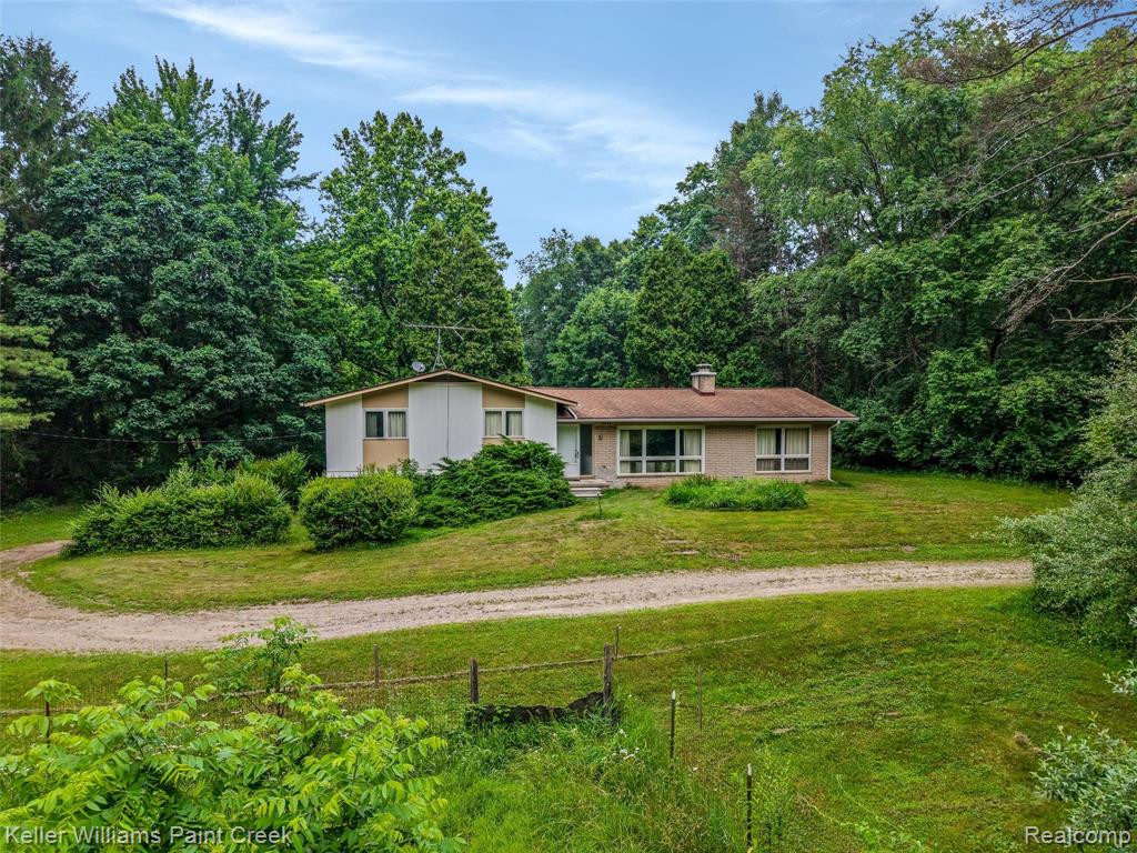 4464 Foxwood Drive, Milford, MI 48380 — Photo 42