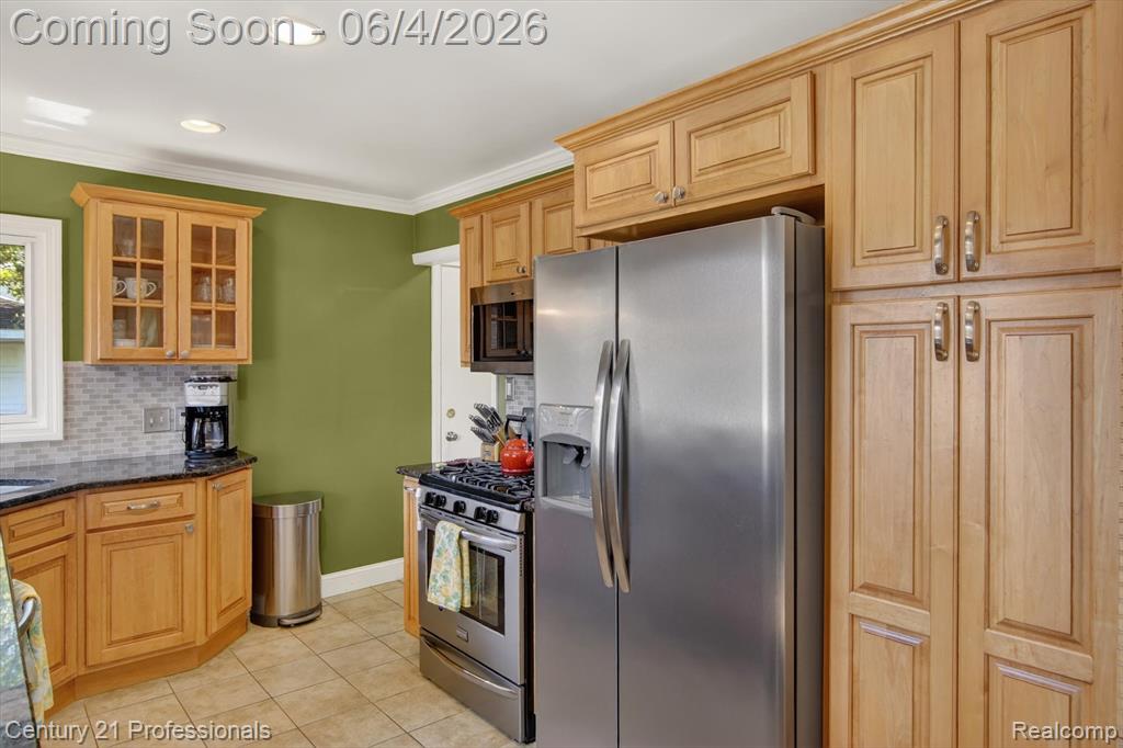 31772 Folkstone Drive, Farmington, MI 48336 — Photo 14