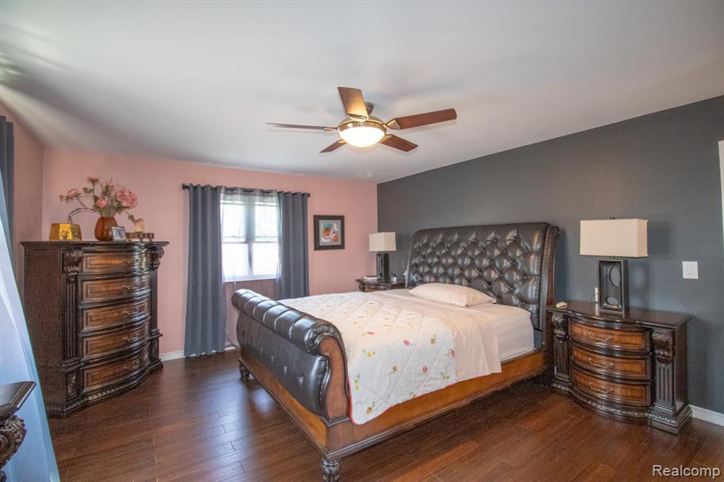 7878 Capri Drive, Canton, MI 48187 — Photo 35