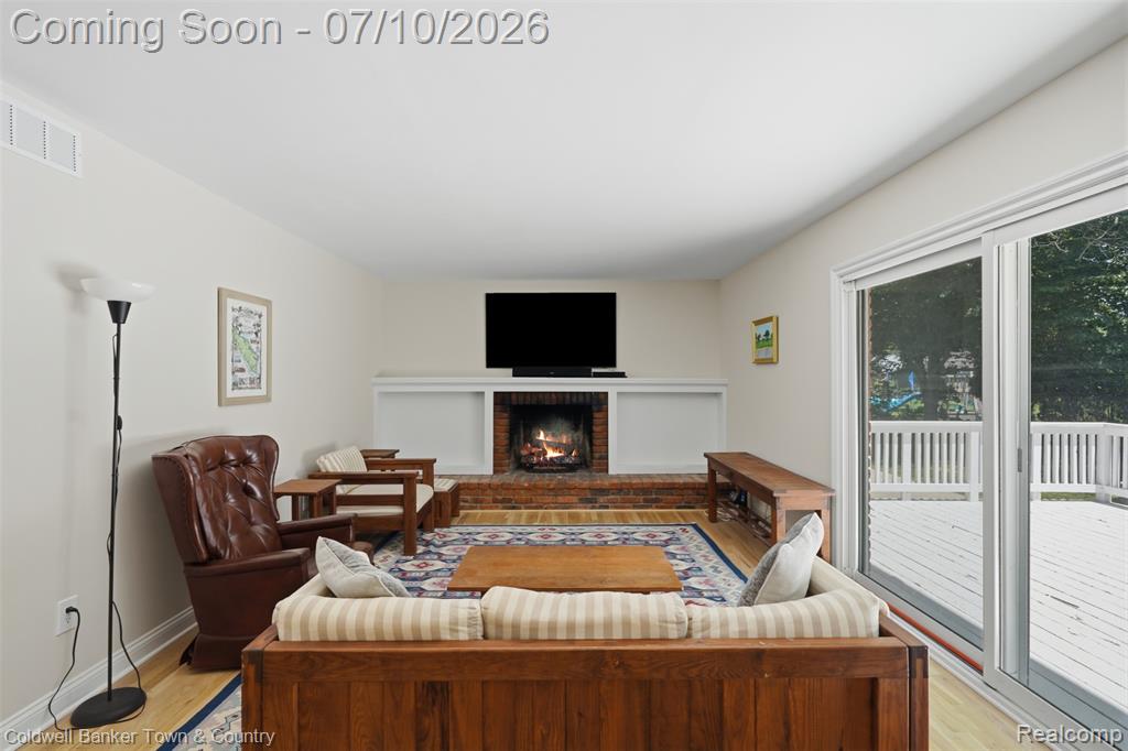 4301 Macqueen Drive, West Bloomfield, MI 48323 — Photo 21