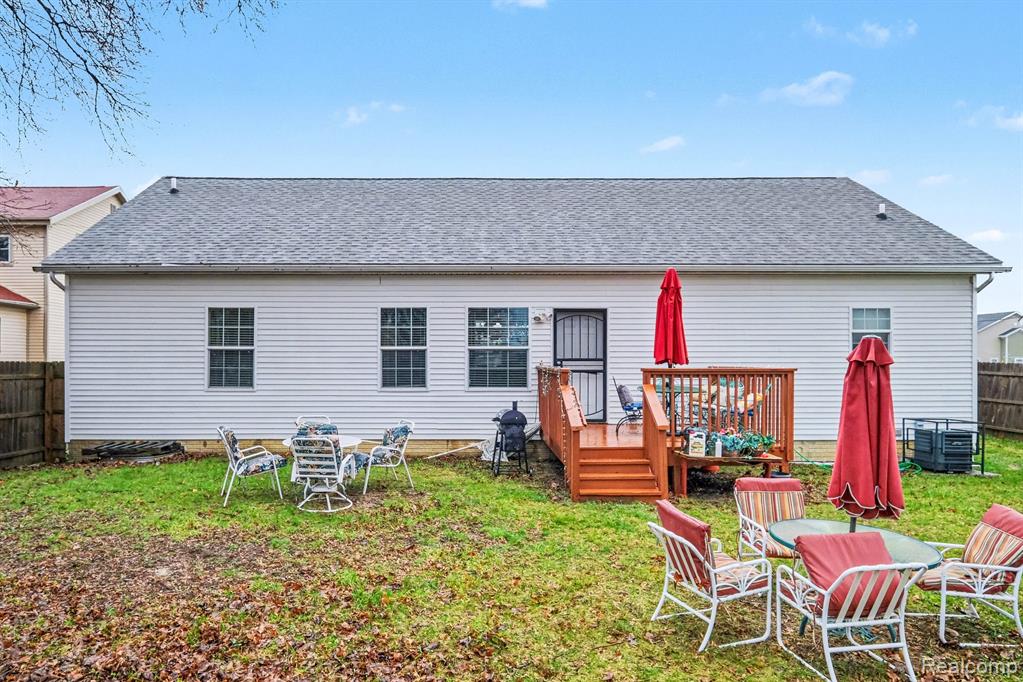 562 Williams Street, Flint, MI 48503 — Photo 18