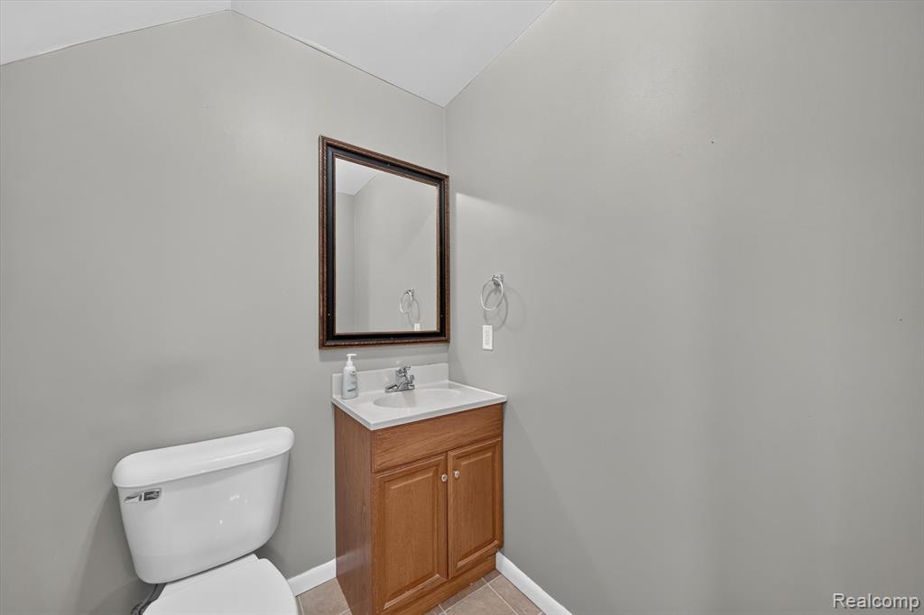 2011 Murray Street, Grand Blanc, MI 48439 — Photo 38