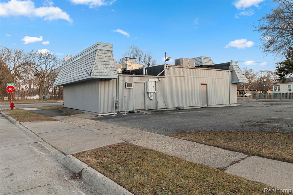 5006 S Wayne Road, Wayne, MI 48184 — Photo 33