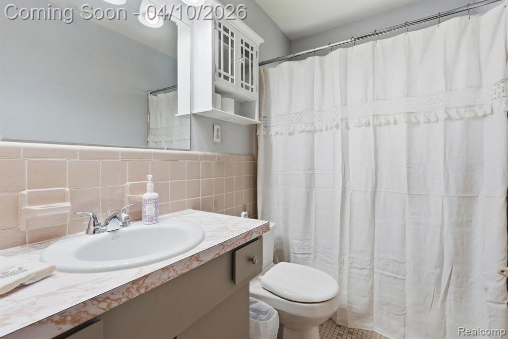 7039 Lapham, Waterford, MI 48329 — Photo 16