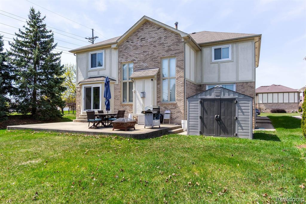 4617 LANCELOT Drive, Sterling Heights, MI 48310 — Photo 43