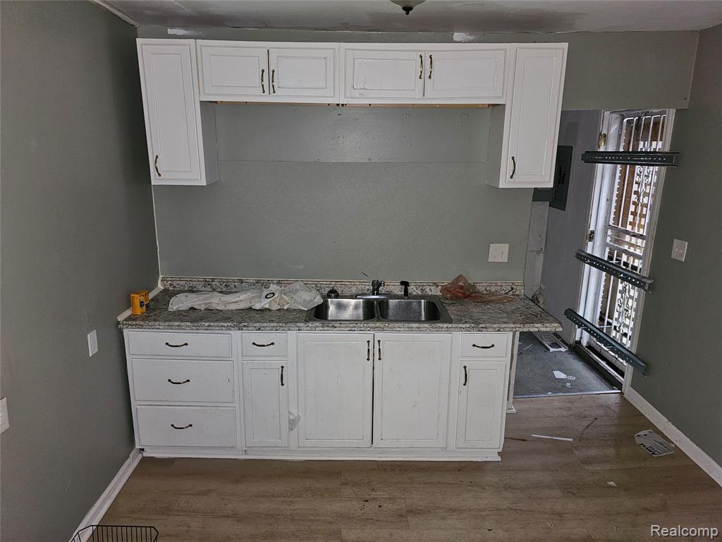 7425 Stahelin Avenue, Detroit, MI 48228 — Photo 18