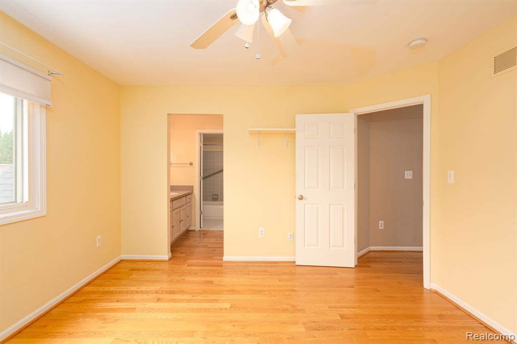 47248 Malburg Way Drive, Macomb, MI 48044 — Photo 42