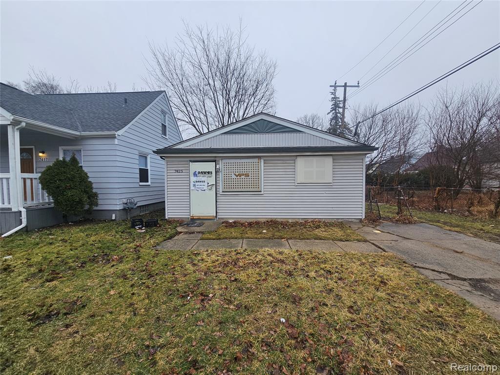 7425 Stahelin Avenue, Detroit, MI 48228 — Photo 3