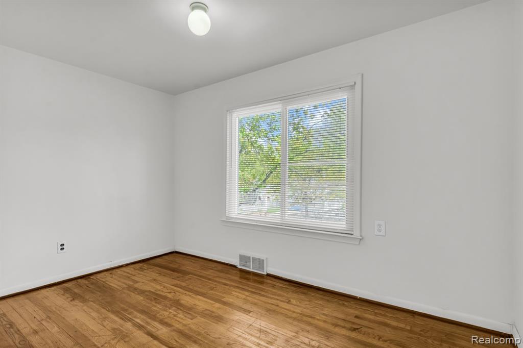 18792 Old Homestead Drive, Harper Woods, MI, 48225