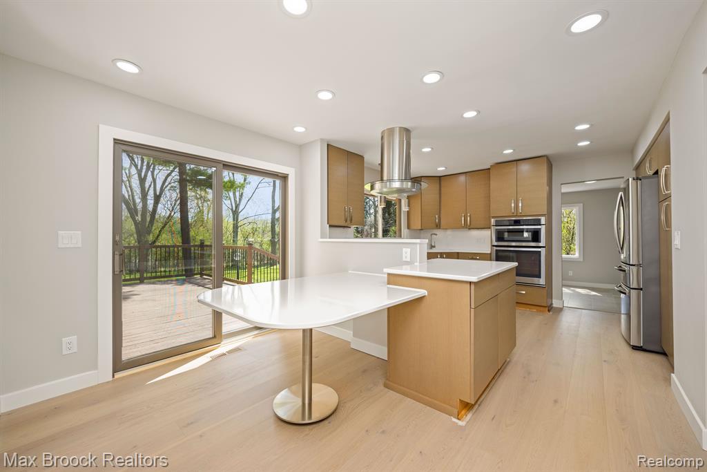 5240 CLARENDON CREST Street, Bloomfield Hills, MI 48302 — Photo 9