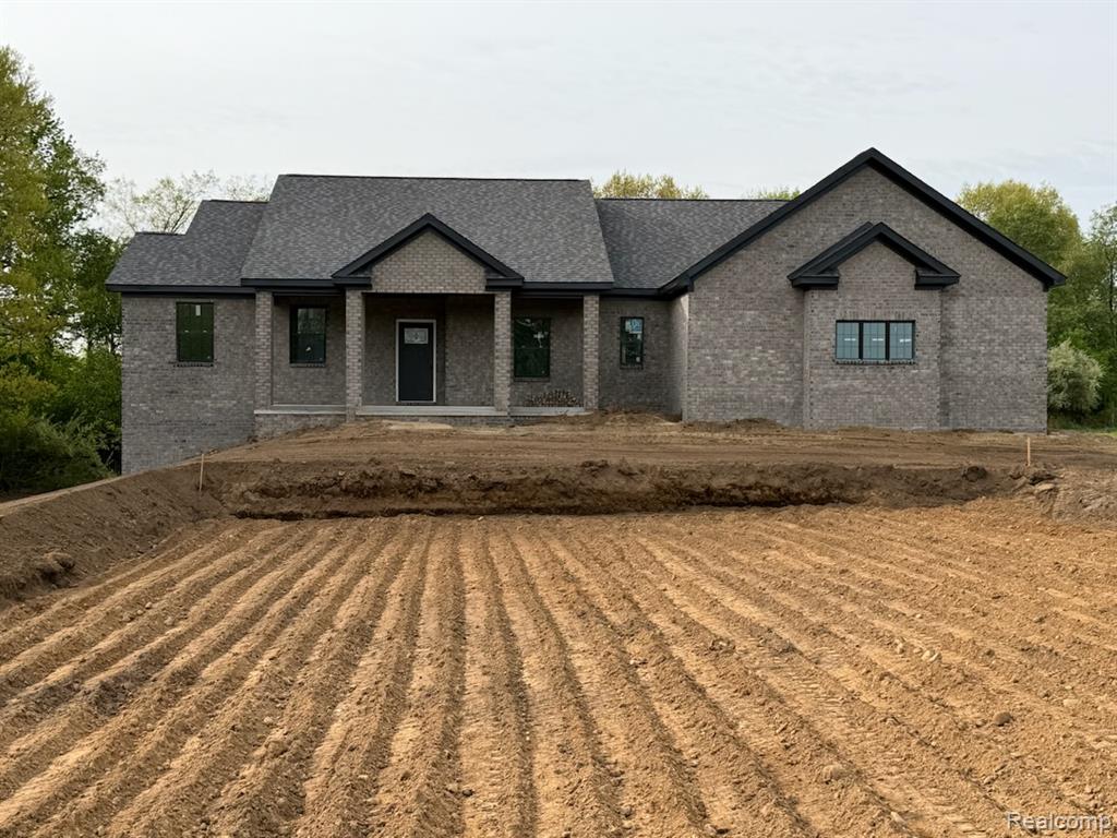 2265 Equestrian Trail Drive, Metamora, MI 48455