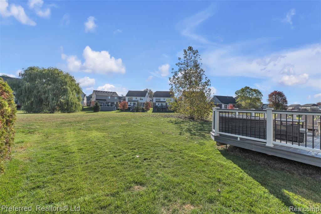 28430 Oakmonte Circle E, New Hudson, MI 48165 — Photo 68