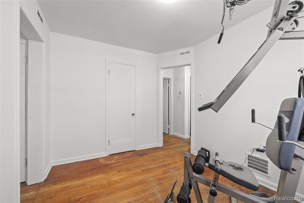 4964 Kenilworth Street, Dearborn, MI 48126 — Photo 15