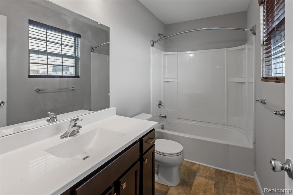 7193 PRIMROSE Lane, Grand Blanc, MI 48439 — Photo 17