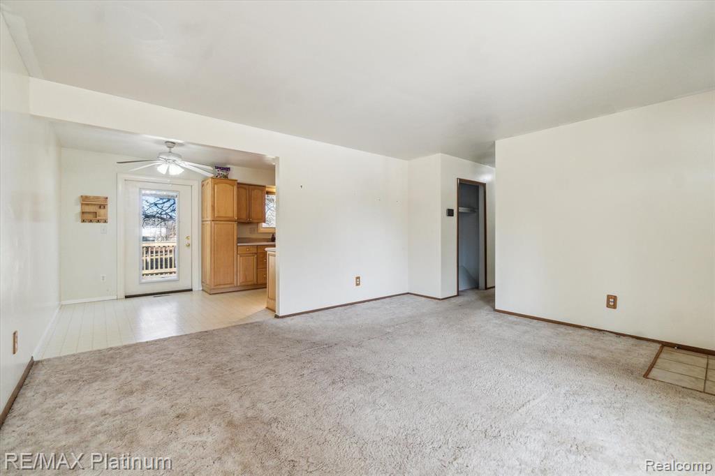 430 WILD OAK Lane, Perry, MI 48872 — Photo 14