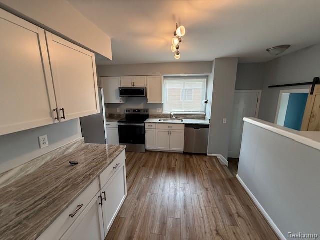 8403 Darlene Street, Warren, MI 48093 — Photo 8