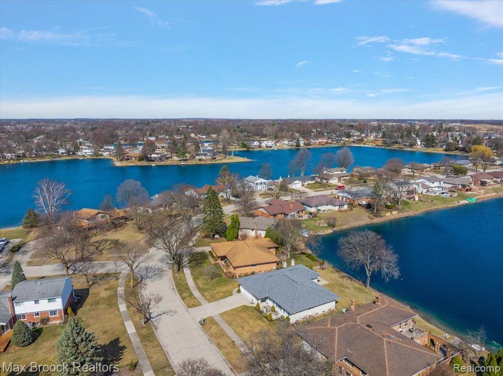 6288 CRESCENT WAY Drive, Troy, MI 48085 — Photo 50