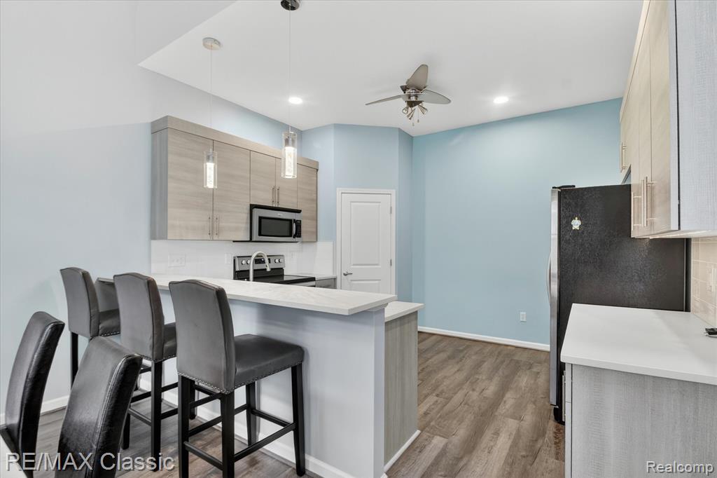 2298 Calibouge, 32, Commerce Twp, MI 48382 — Photo 13