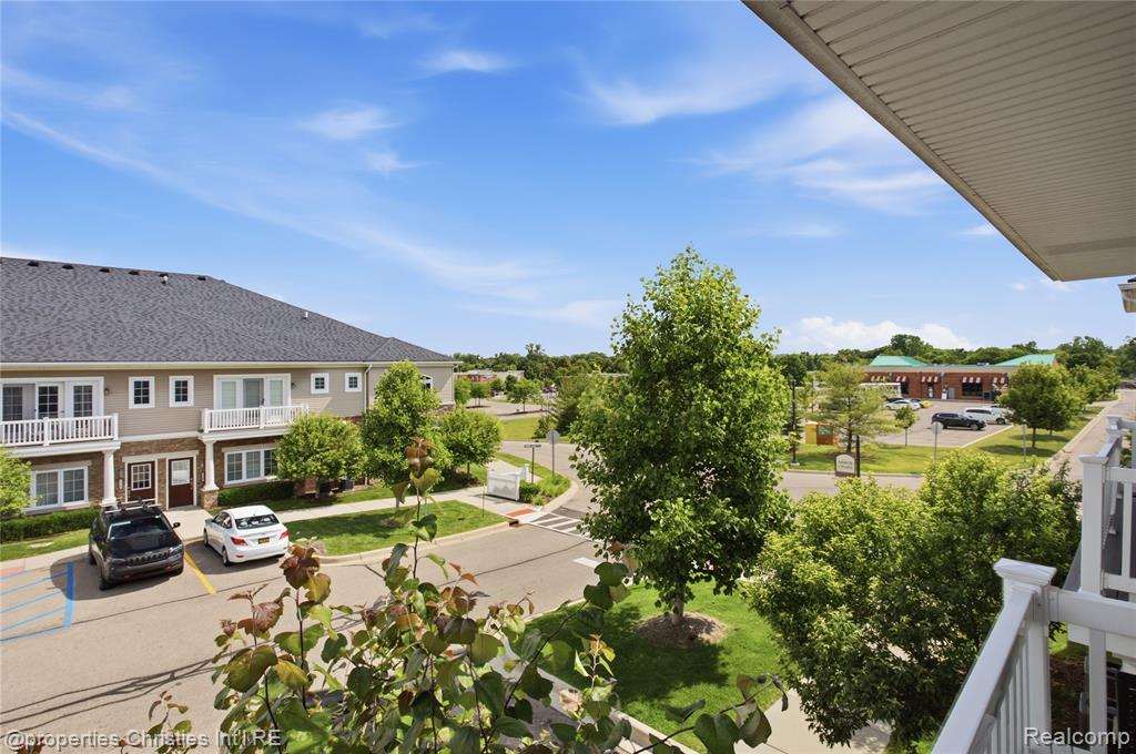 5530 Arbor Chase Drive, 14, Ann Arbor, MI 48103 — Photo 30
